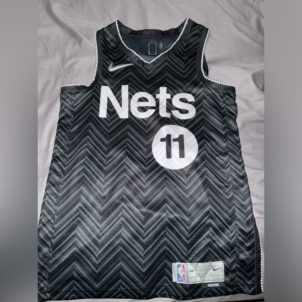 Mens Kyrie Irving Nets Jersey